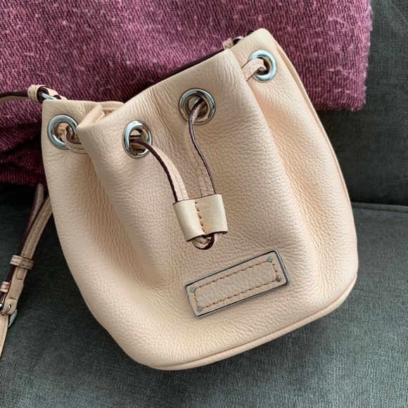 Marc By Marc Jacobs Mini Bucket Bag. - Picture 9 of 13
